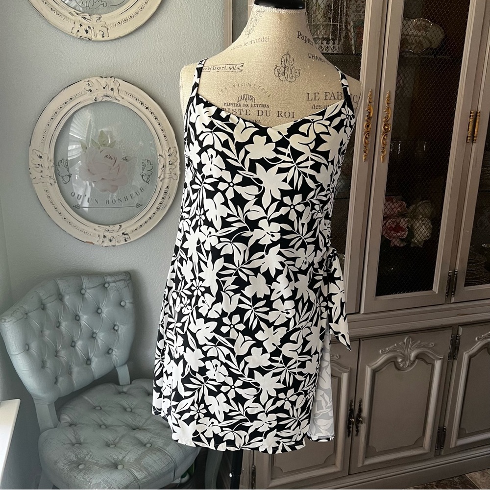 Lands' End Womens Chlorine Resistant Sweetheart Swim Dress Black Havana Floral - Picture 3 of 9